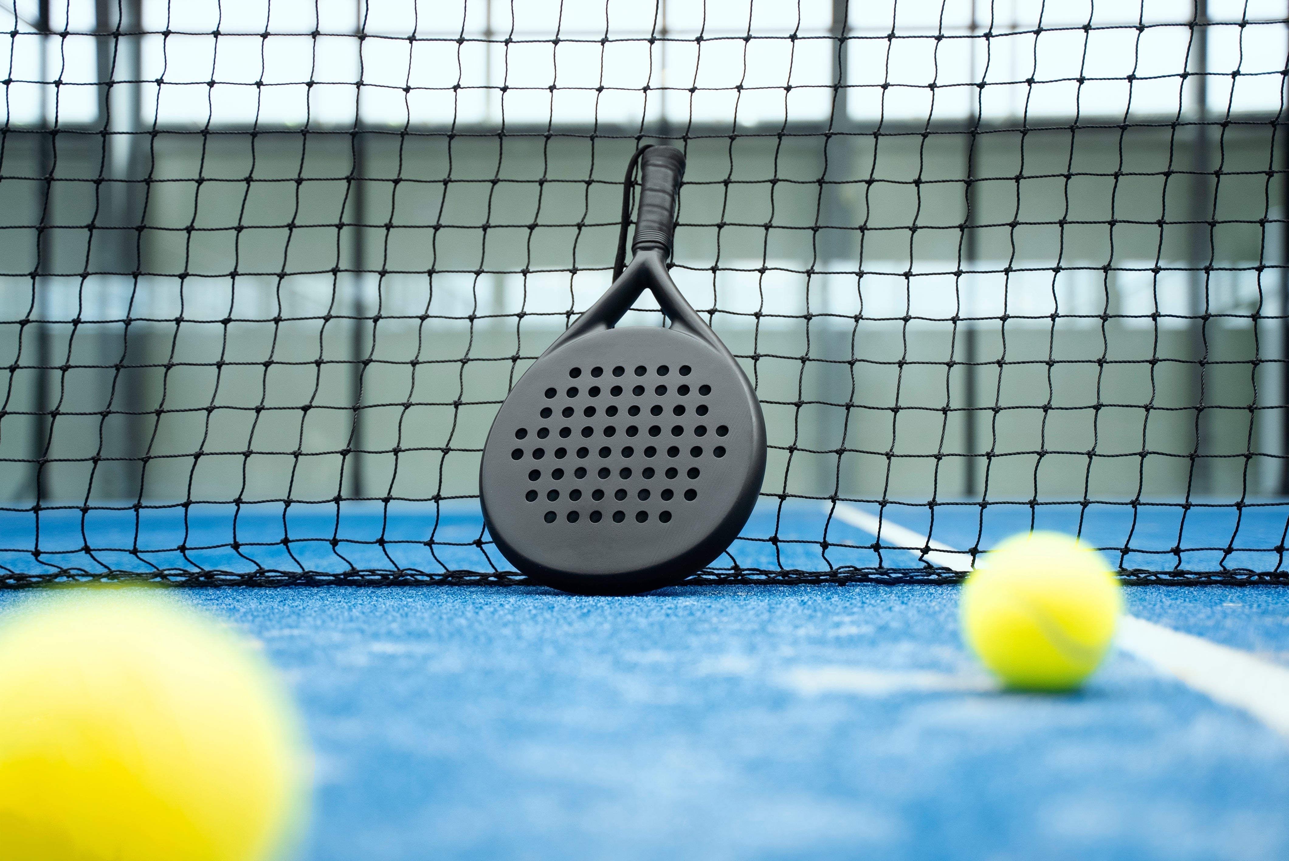 How to Choose the Perfect Padel Racquet for Your Playing Style